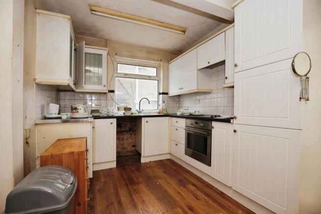 The Headlands, Northampton - More