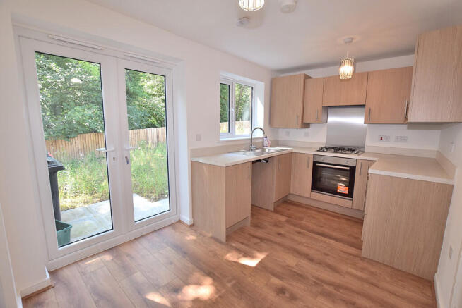 2 bed Semi-Detached for sale Image 5