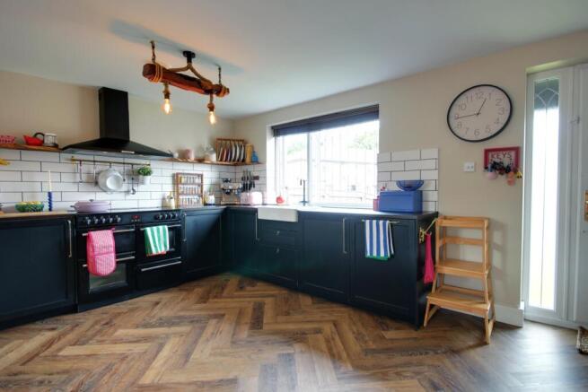 3 bed Detached for sale Image 7