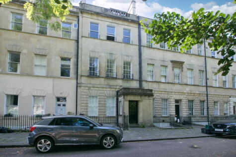 34,Grosvenor Place,Lambridge,BA1 6BA