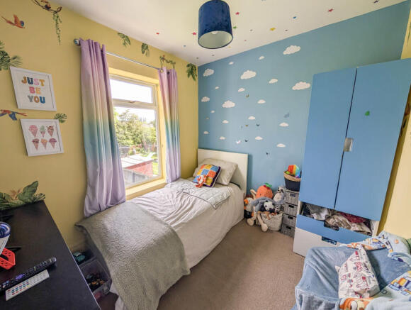 3 bed Semi-Detached for sale Image 8
