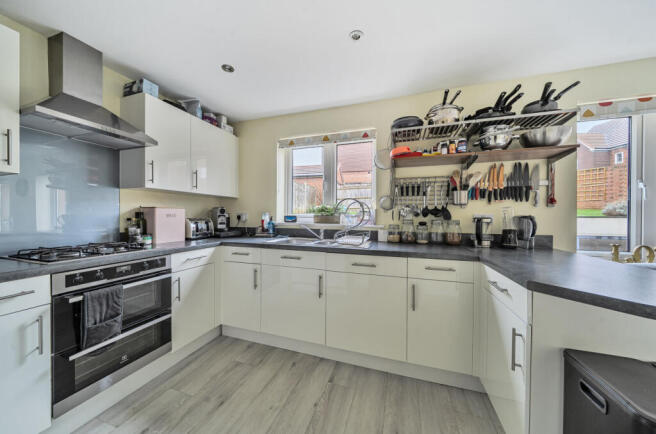 1403874-20-69a19b...