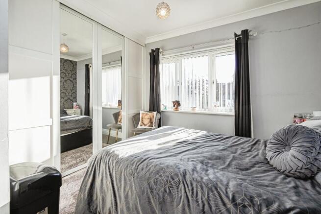 7 bed Semi-Detached for sale Image 11