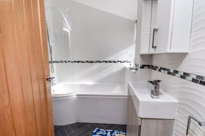 Annexe bathrooom