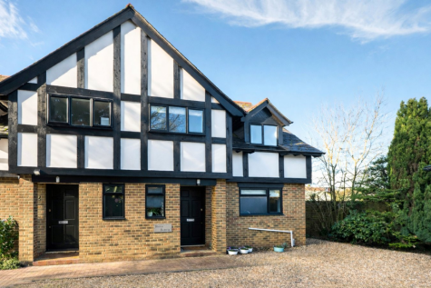 Lyndhurst Road, Brockenhurst, SO42