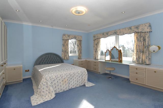 4 Bedrooms (2 En-Sui