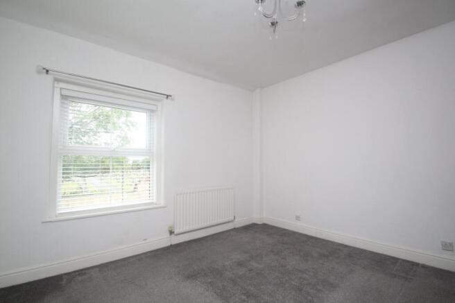 2 bed Terraced to rent Image 7