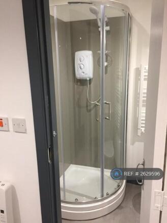 Ensuite Electric Shower