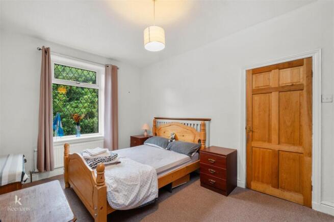 4 bed Terraced for sale Image 7