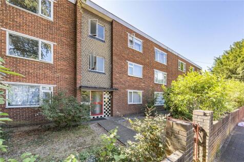 Woodlands Grove, Isleworth
