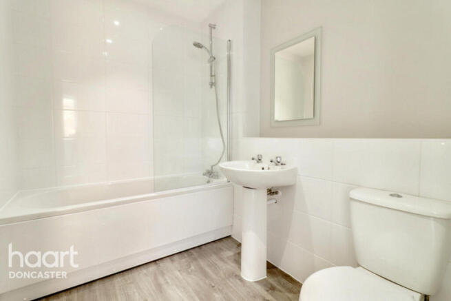 2 bed Semi-Detached for sale Image 11