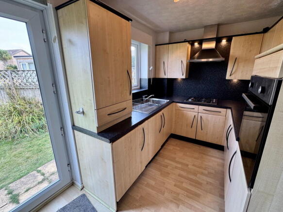 2 bed Town House for sale Image 7
