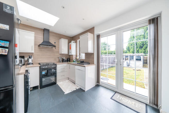 Harlington Road, Uxbridge photo 3