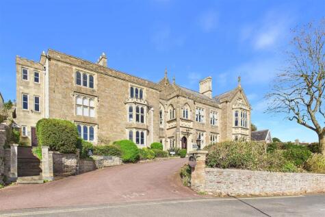 Elegant living in Mid Clevedon