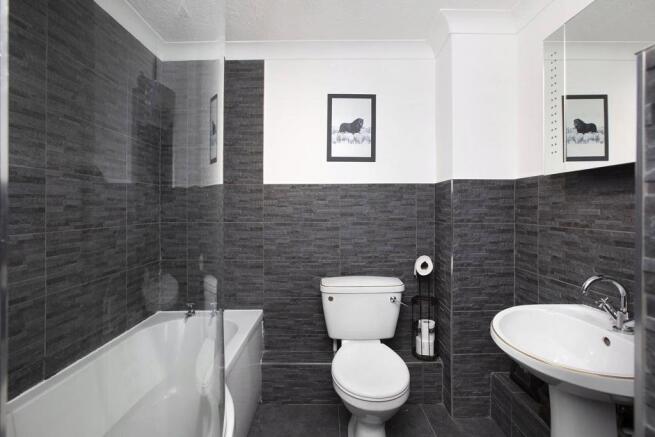 En Suite Bathroom