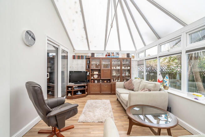 4 bed Detached for sale Image 10
