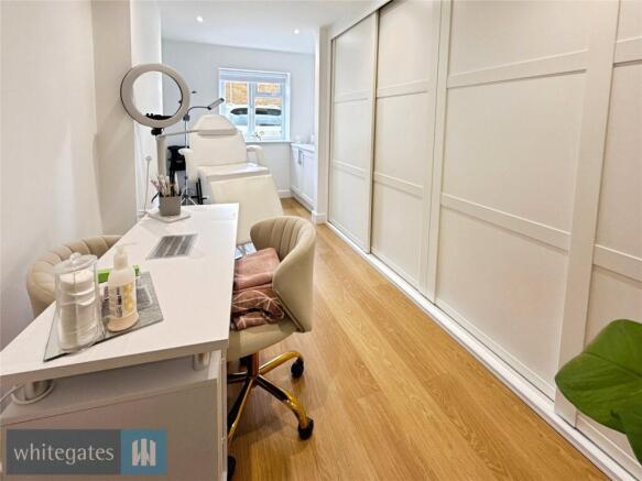 Lidgett Way, Royston, S71 photo 4