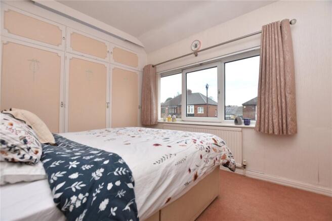 3 bed Semi-Detached for sale Image 6