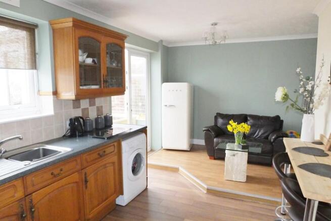 kitchen/dining room