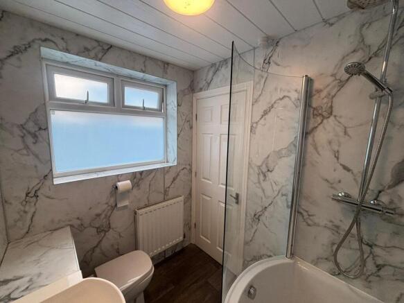 3 bed Terraced to rent Image 10