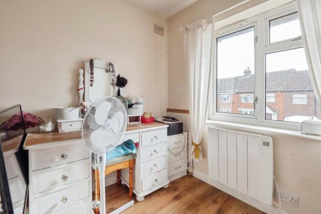 3 bed Semi-Detached for sale Image 8