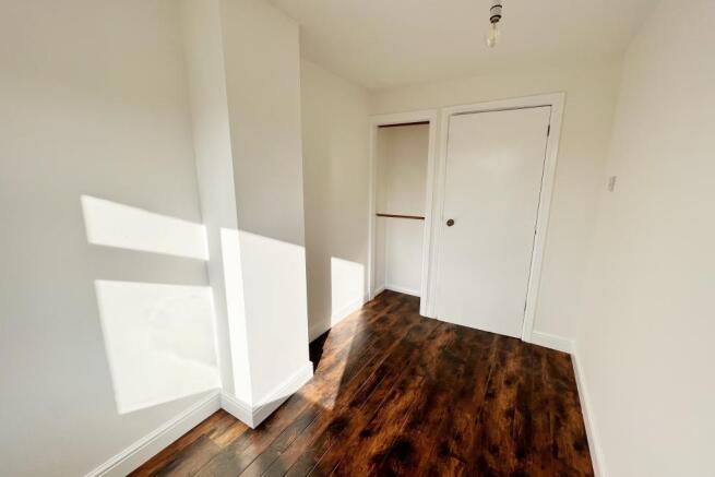 3rd Bedroom (2)