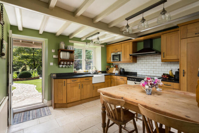 3 bed Detached for sale Image 9
