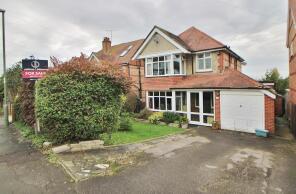 39, The Brow, Waterlooville PO7 5BY