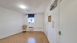 Flat 2, 78a, Goldhawk Road, London W12 8HA