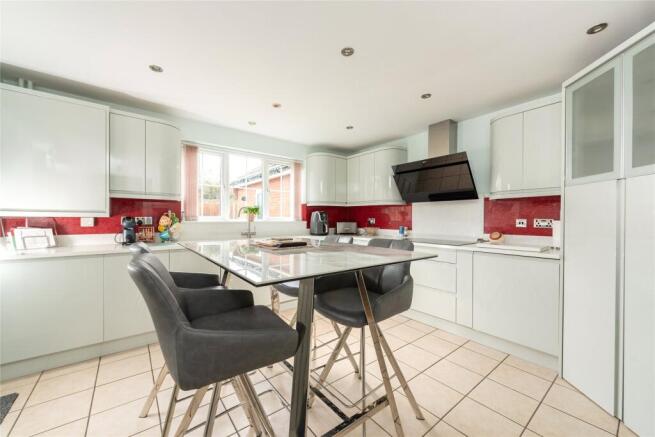 Kitchen/Breakfast Rm