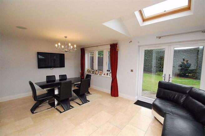 Dining/Sitting Area