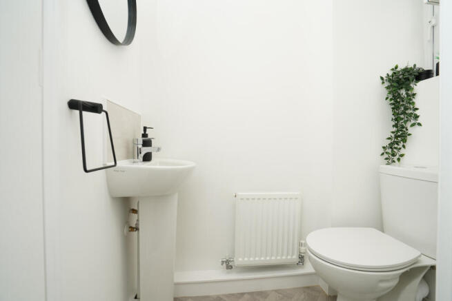 3 bed Terraced for sale Image 6