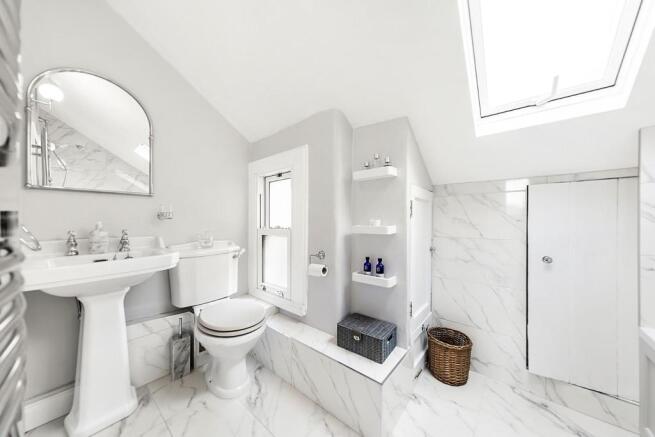 Bathroom.jpg