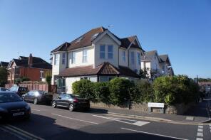 Flat 3, 1 Southwood Court, Pembroke Road, Bournemouth BH4 8HE