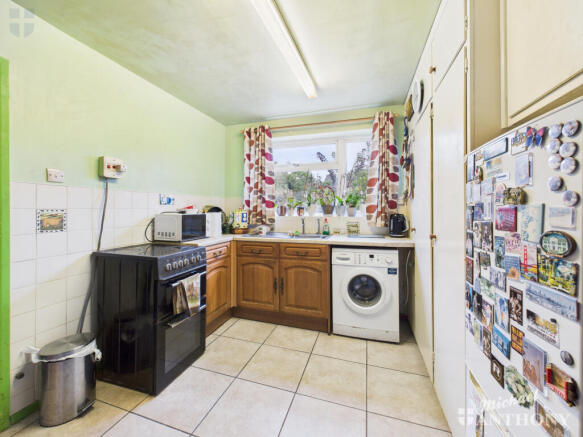 CAM03852G0-PR0445-STILL002