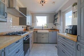 58, Fairview Road, Dronfield S18 2HG