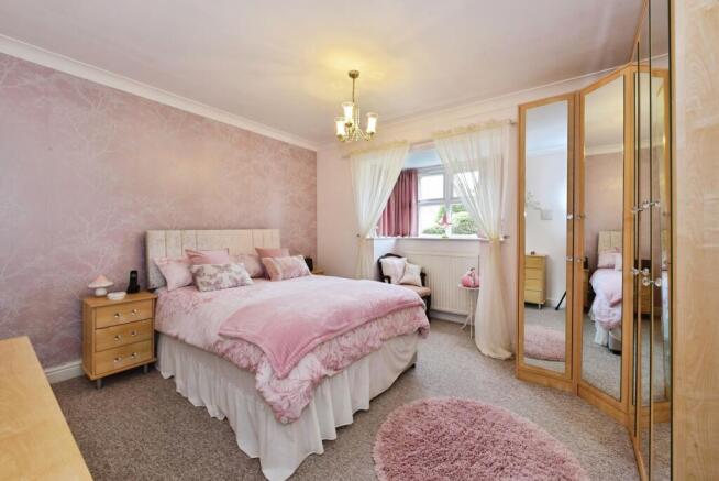2 bed Detached Bungalow for sale Image 11