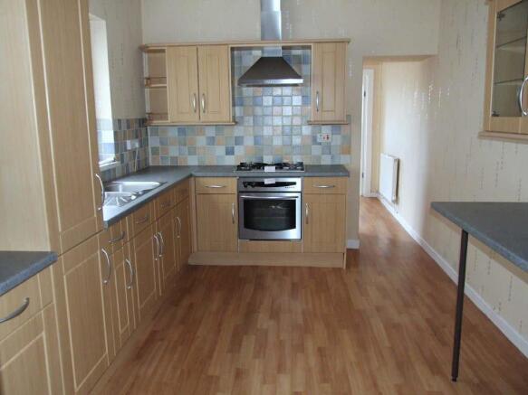 KITCHEN/BREAKFAST RO