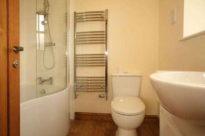 En-suite bathroom