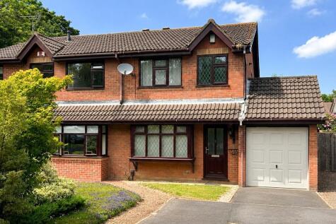 Cedar Close, Ashby-de-la-Zouch