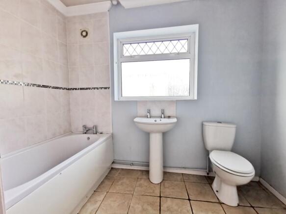 Ground Floor Bathroo