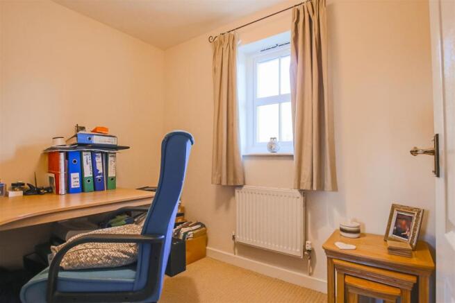 Bedroom 4 / Study