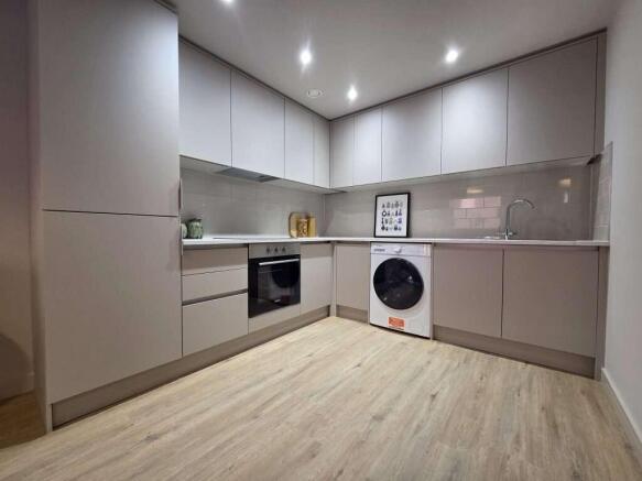 apt_3_20_westfield_terrace