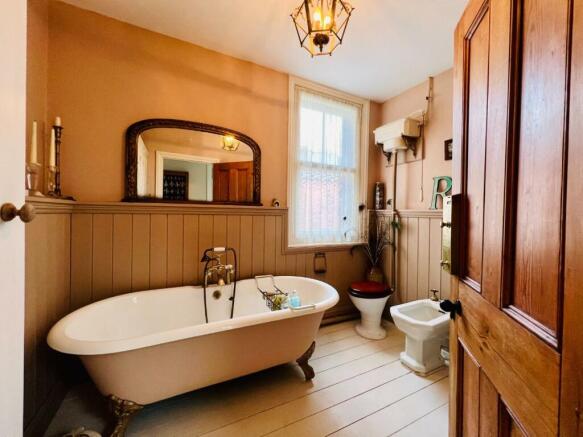 Bathroom.jpeg
