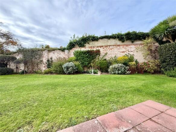 Green Street, Old Town, Eastbourne, East Sussex, BN21 photo 4