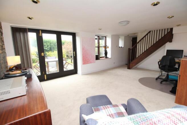 Living Space/Bedroom