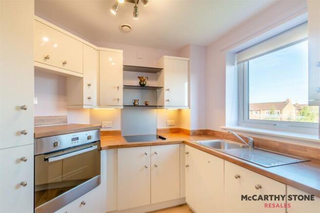 1 bed Apartment for sale Image 5