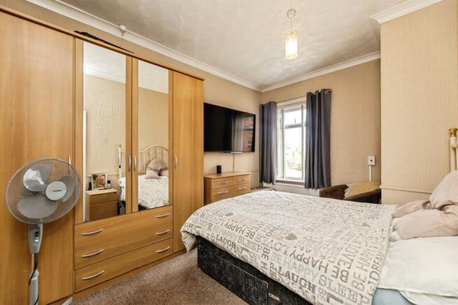 2 bed Semi-Detached for sale Image 8