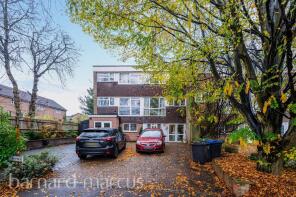 2, 64 Robins Court, Coombe Road, Croydon CR0 5SJ