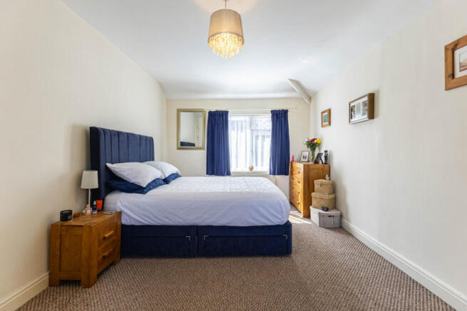 3 bed Semi-Detached for sale Image 7